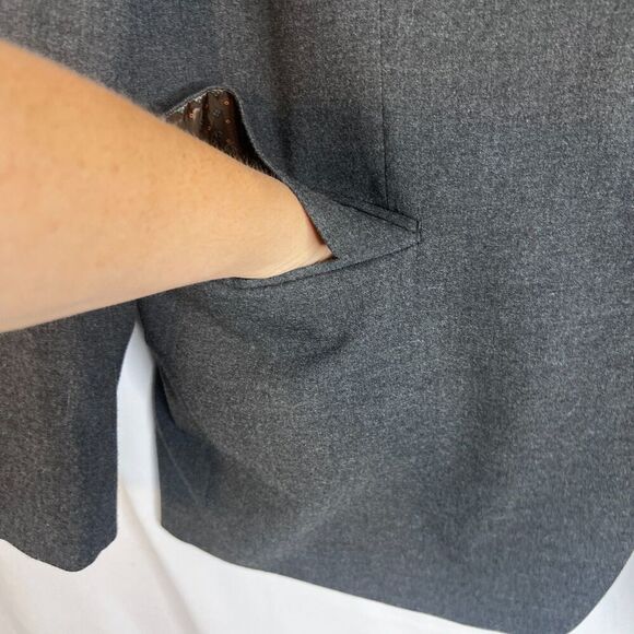 Chaps Dark Gray Single Breasted Two Button Classic Basic Career Blazer Size 44S - Picture 3 of 11